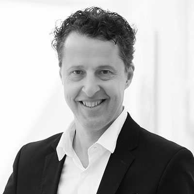 Stefan-Schoepfel_400x400-BW